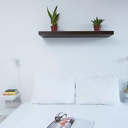 Stylish 2 Bedroom Flat With Balcony In London Eksteriør bilde