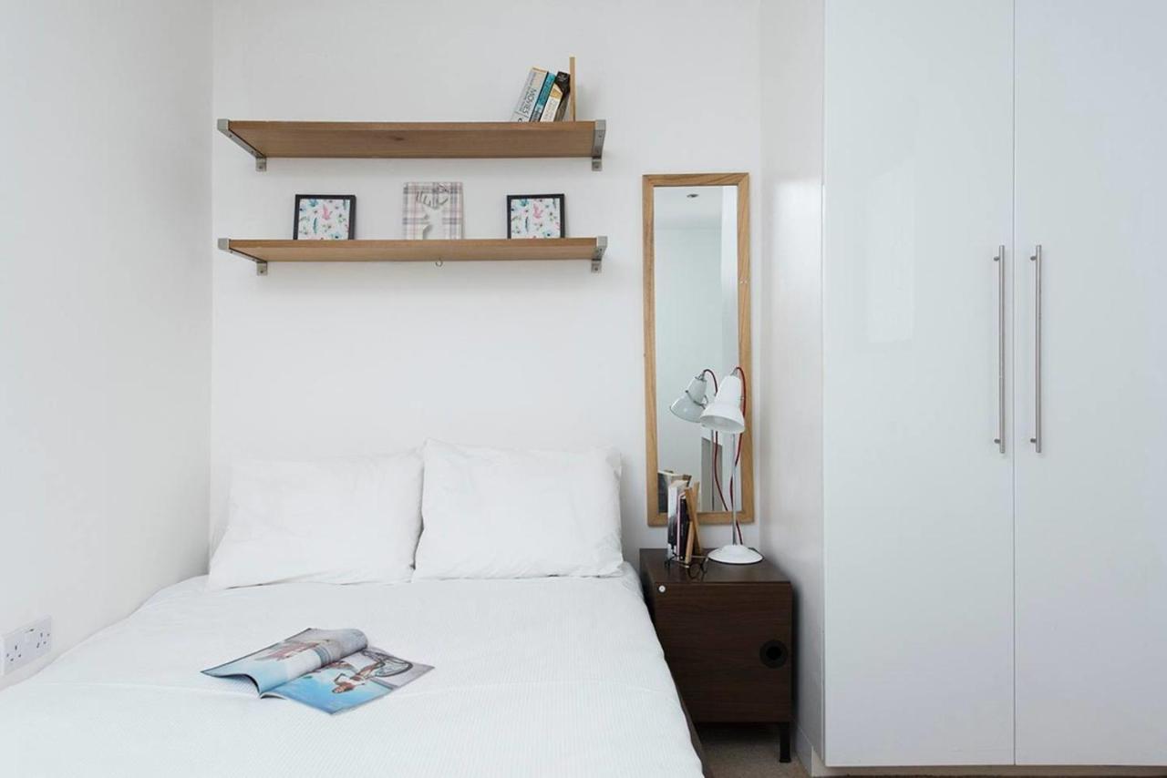 Stylish 2 Bedroom Flat With Balcony In London Eksteriør bilde